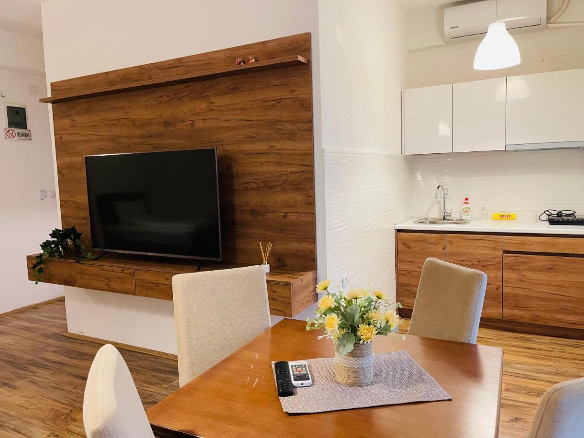 Fuk-Tak Apartmani&Restoran Dojran Eksteriør bilde